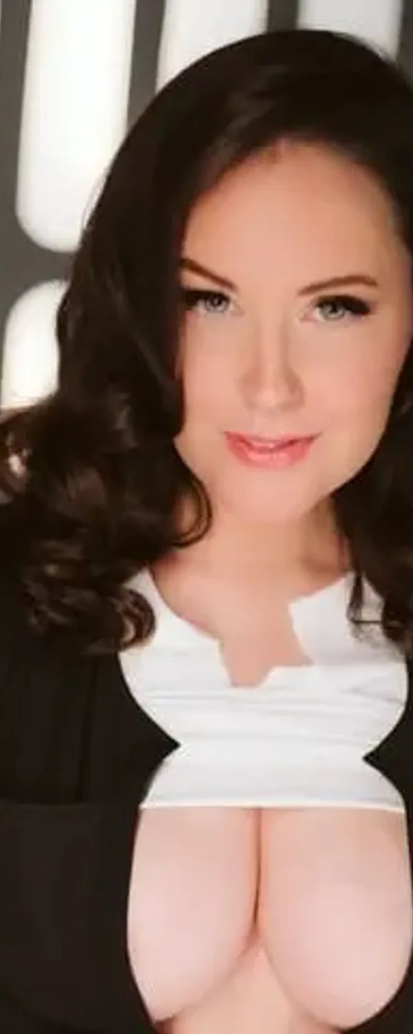 Meg Turney VIP OnlyFans photo 1