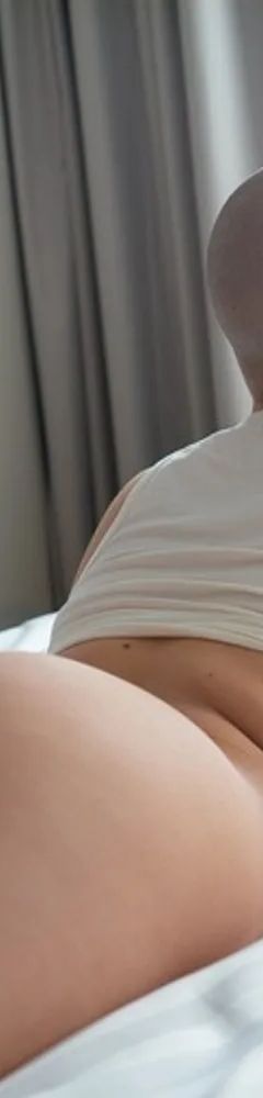 Nyla Ren ☆ Pregnant Hotwife
