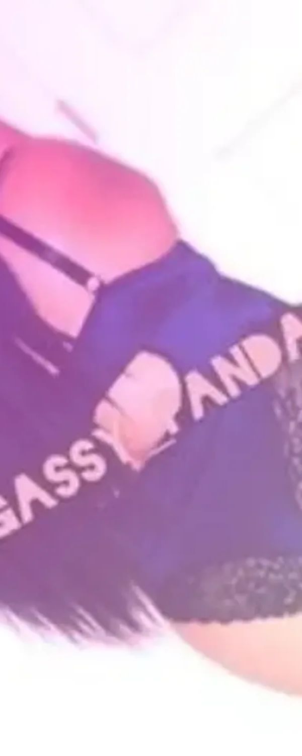 GASSY PANDA OnlyFans photo 1