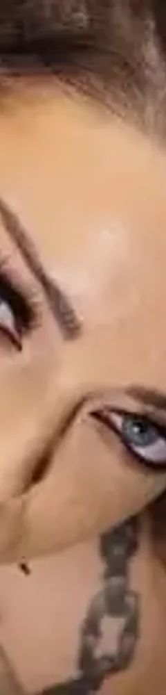 Kimber Grace (veils)