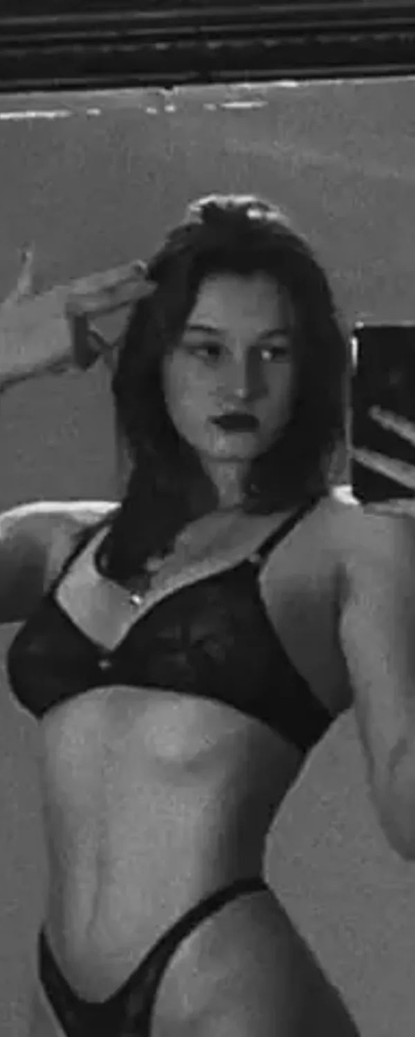 Carly🐻 OnlyFans photo 1