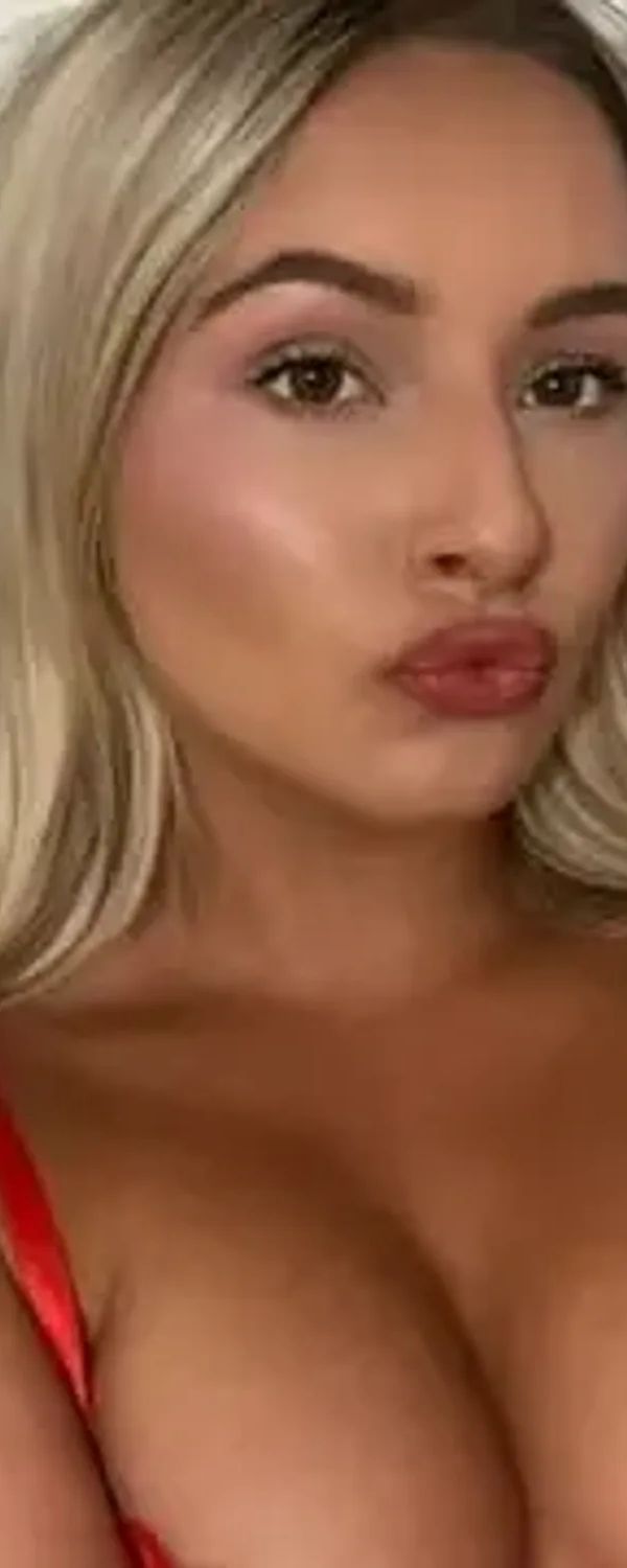 Georgiee Johnston 👑🔝 1% OnlyFans photo 1