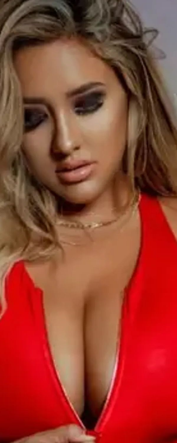 Sara Blake OnlyFans photo 1