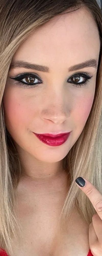 Lizz La Reign