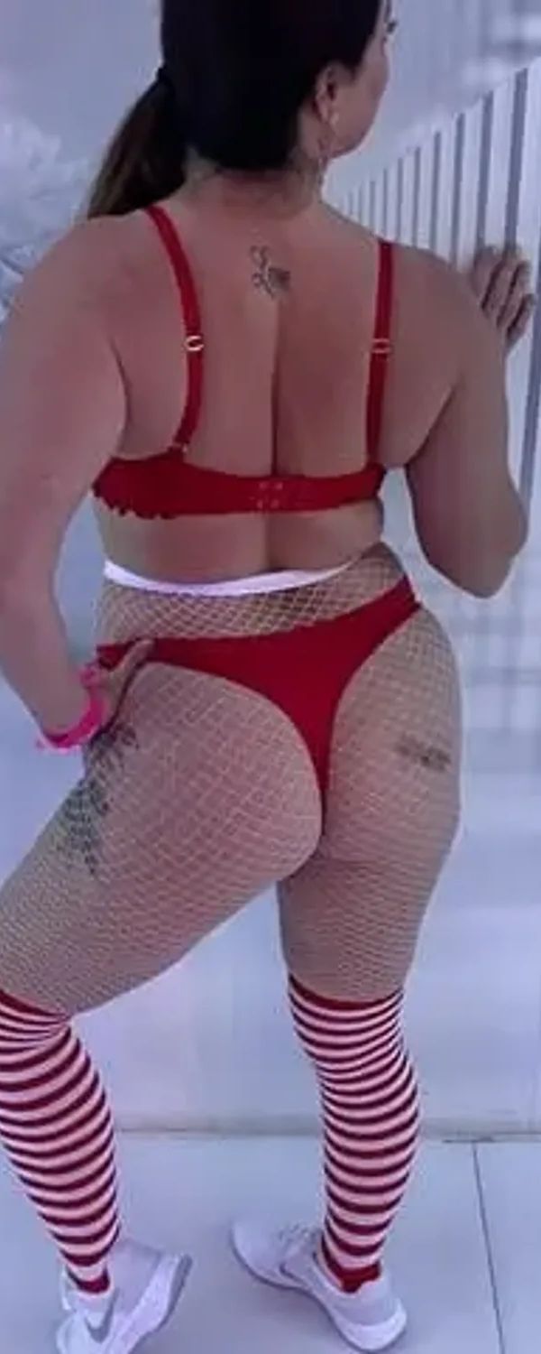 Swinger Elle Free OnlyFans photo 1