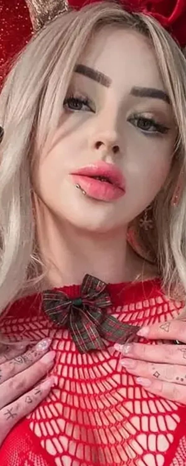 Violet Navii OnlyFans photo 1