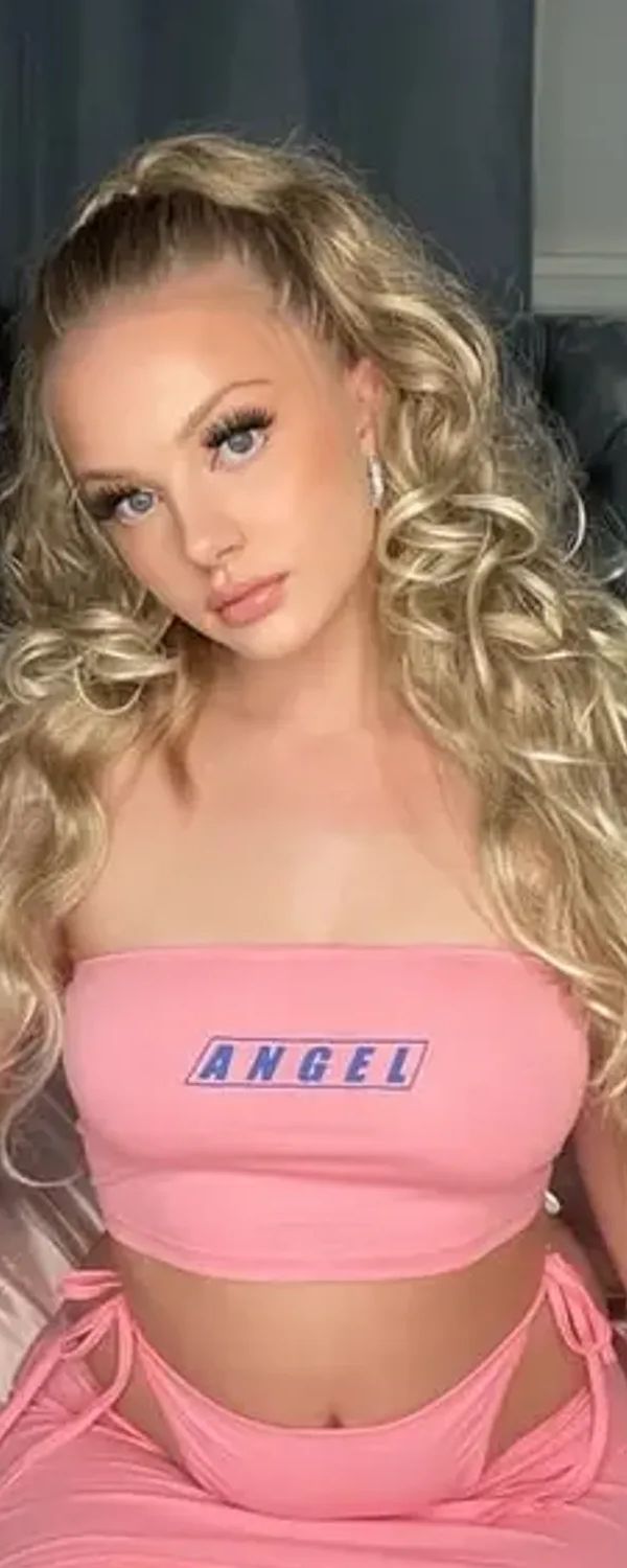 Gia- CHECK MESSAGES ♥️ OnlyFans photo 1