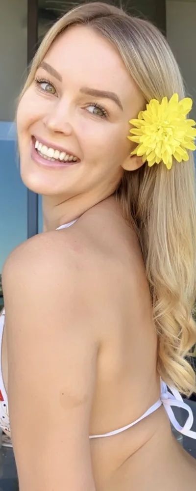 Elle Knox