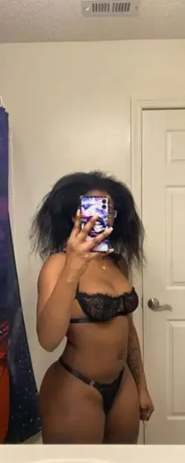 Ycats Lee OnlyFans photo 1