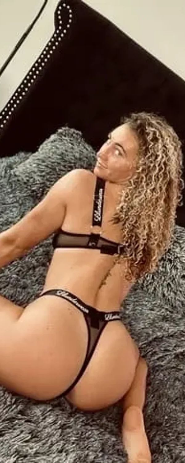 Karlye Taylor OnlyFans photo 1