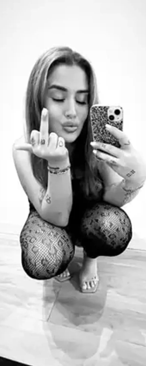 Fart Queen OnlyFans photo 1