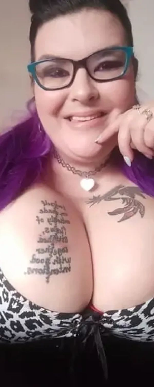 Bee Witched OnlyFans photo 1