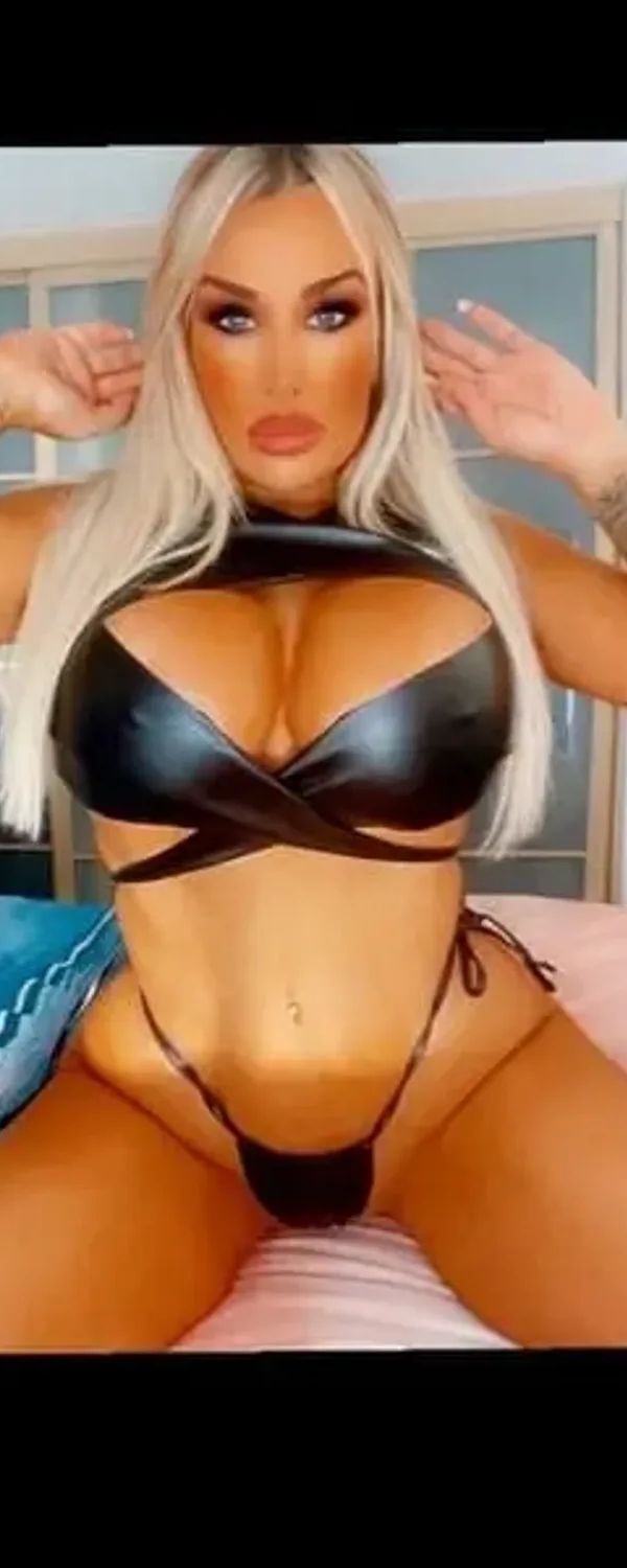 Holly_hollywood_free OnlyFans photo 1