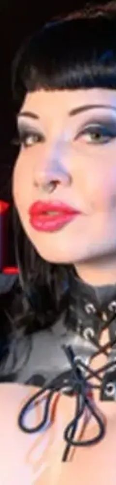 Maya Sinstress- High Priestess Of Pain