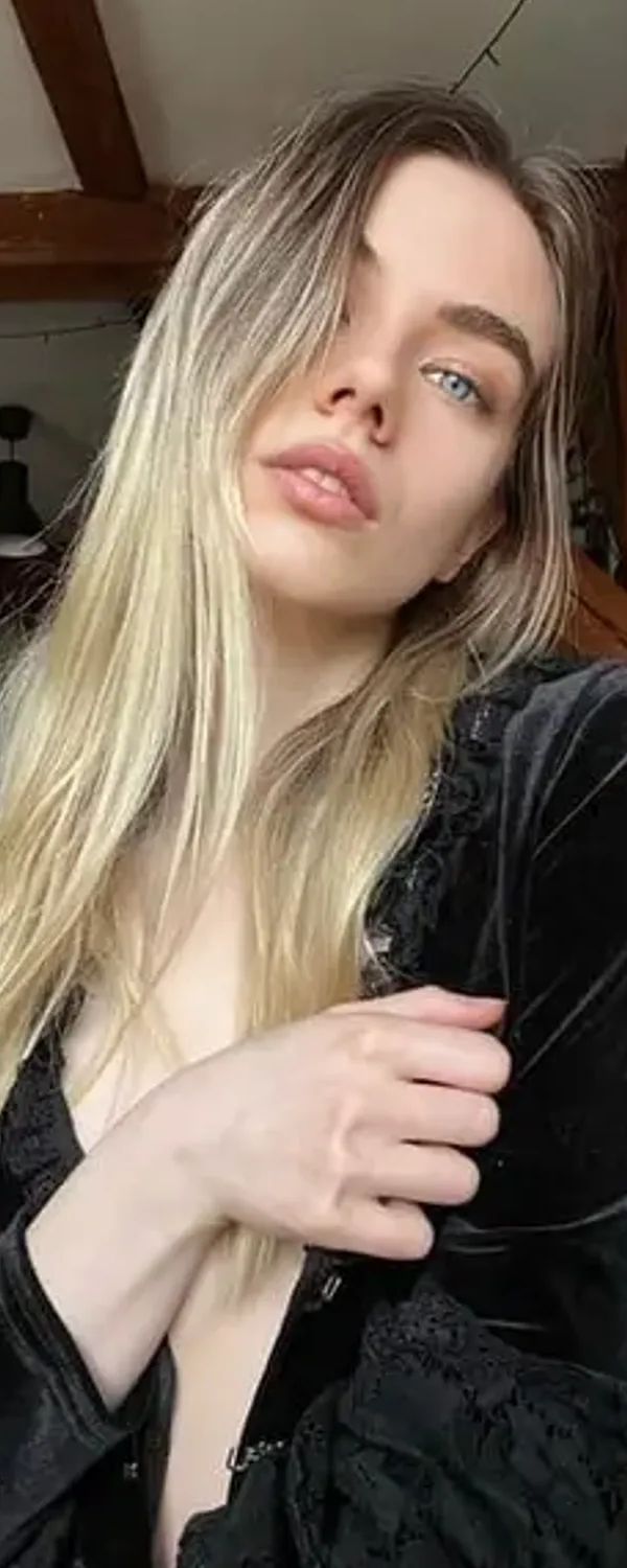 Bella Natural / Katana Sakura OnlyFans photo 1