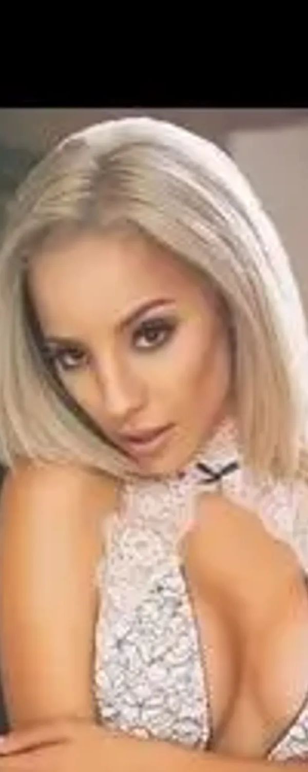 Vyctorya Moore OnlyFans photo 1