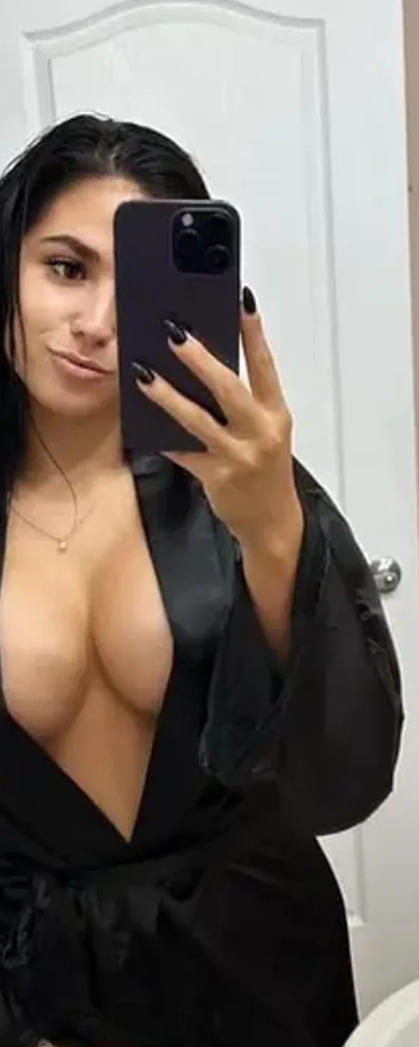 Émilie Bérubé 💋 OnlyFans photo 1