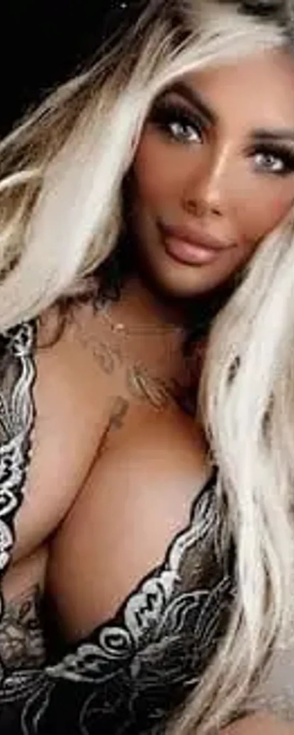 XQUEENC OnlyFans photo 1