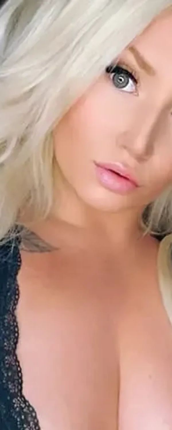 Taylor Jennifer OnlyFans photo 1