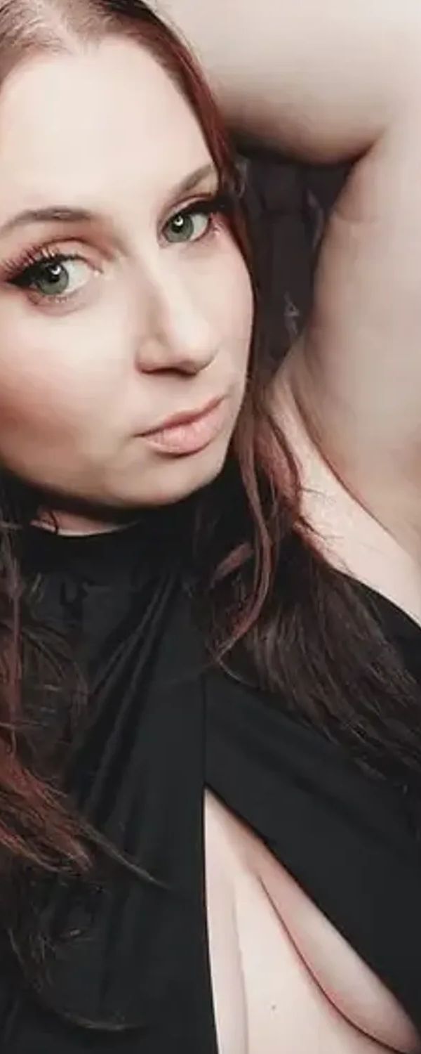 Nadia Bratke OnlyFans photo 1