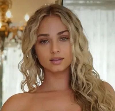 alexaadams3