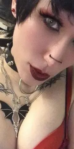 alicexatrocity