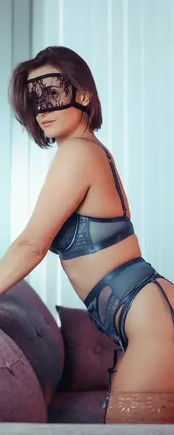 Rosa. Teacher. Hotwife. Qos. OnlyFans photo 1