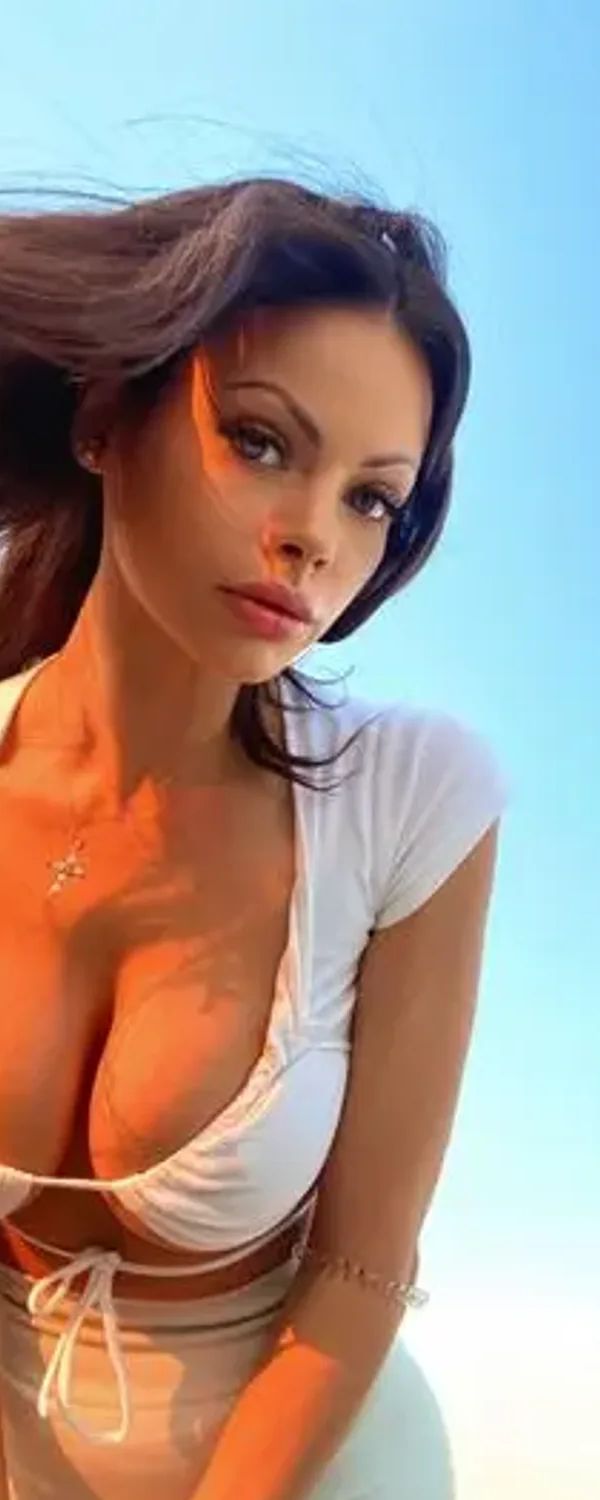 Katy Belle’s Video Store OnlyFans photo 1