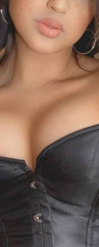 #1 Thick Indian College Girl 🍑 FREE Page!