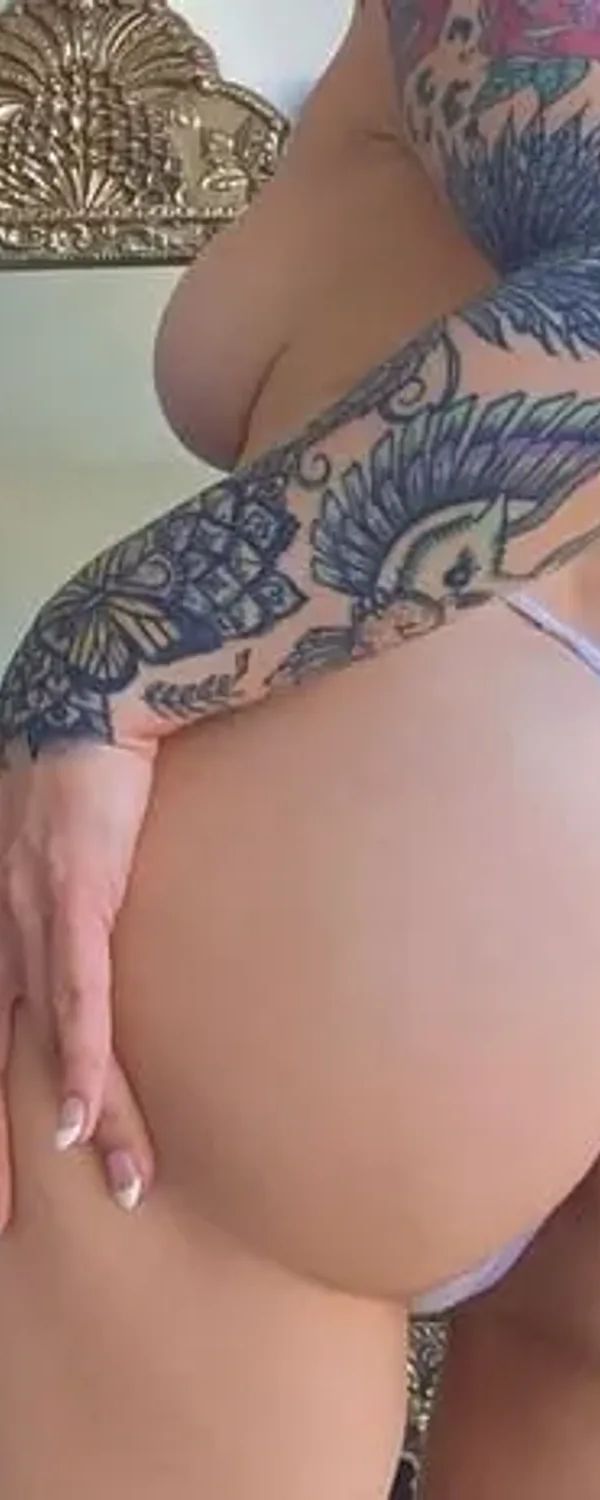 Alexis Reid 😈 OnlyFans photo 1