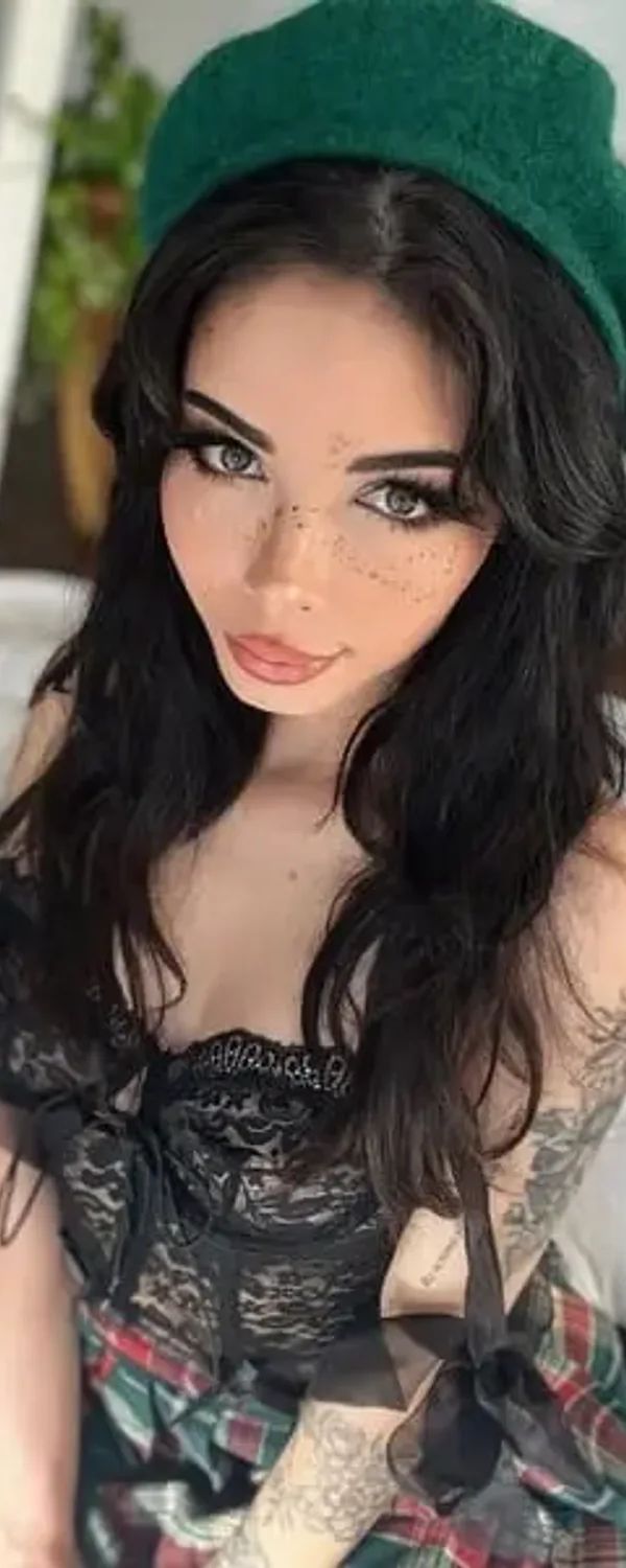 Blizz ✨ Your Cosplayer Girlfriend OnlyFans photo 1