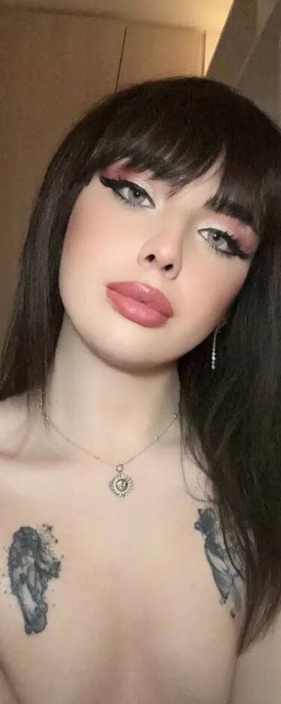 Mia Sky