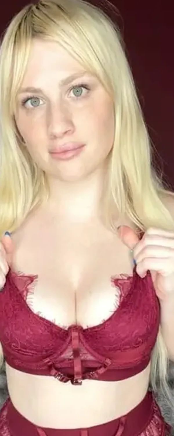 Ashley ♡ FREE (18+) OnlyFans photo 1