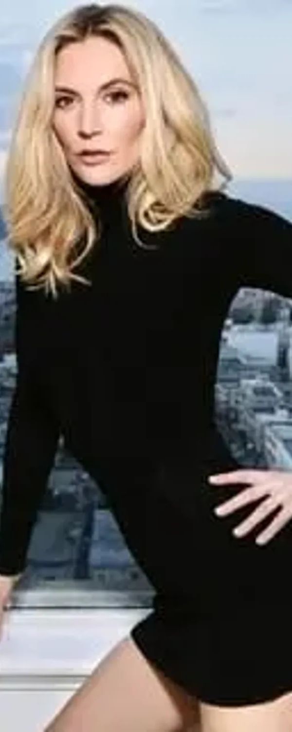Mona Wales OnlyFans photo 1