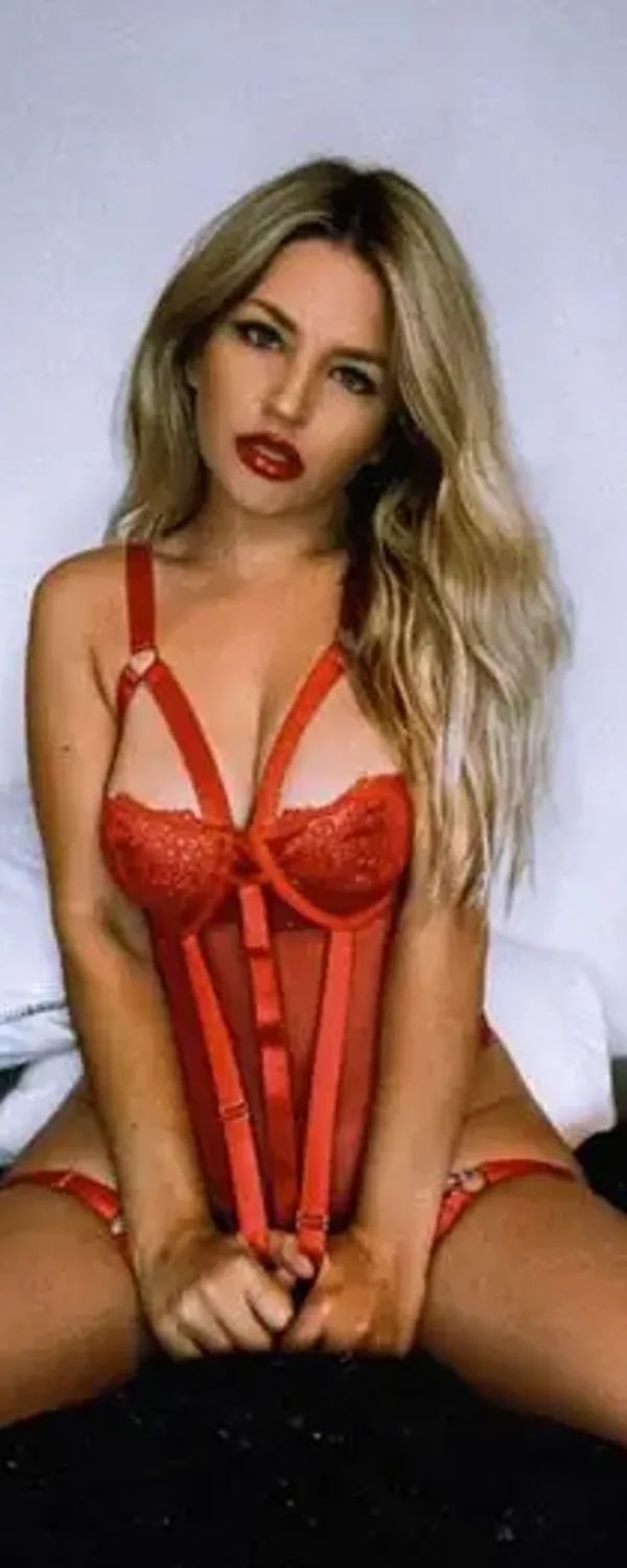 Aria Gunn OnlyFans photo 1