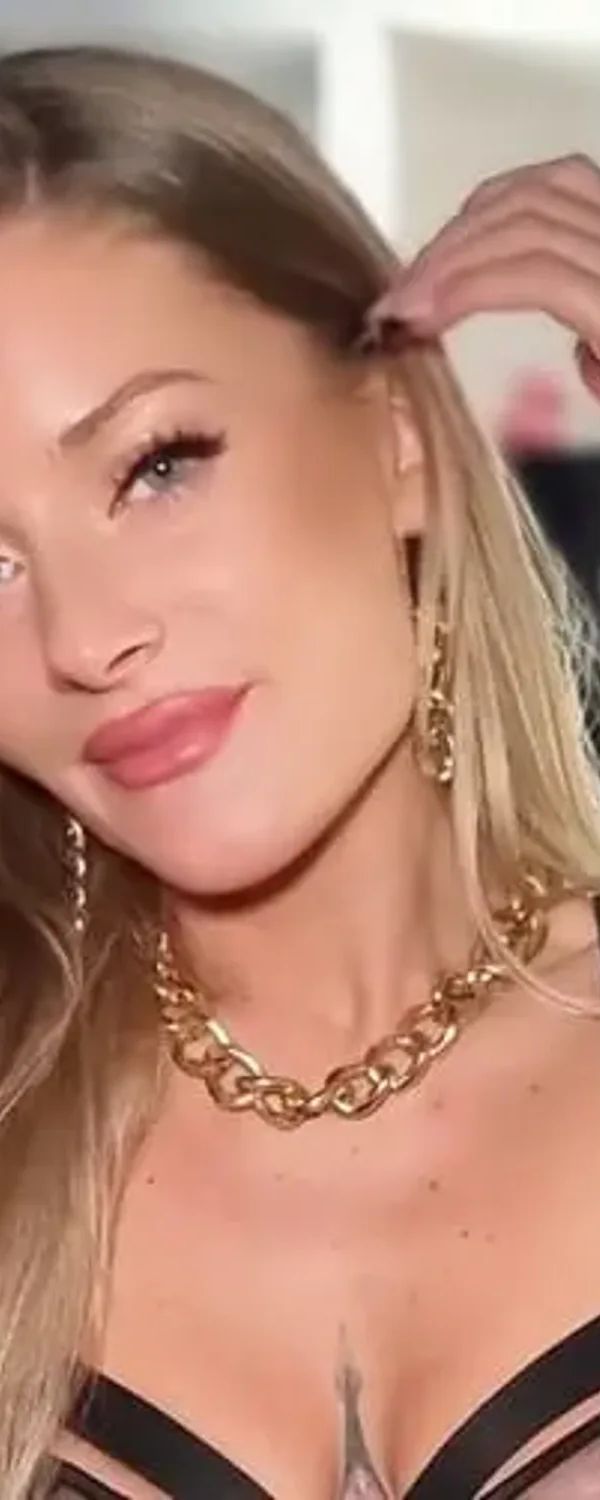 Marie Bombshell OnlyFans photo 1