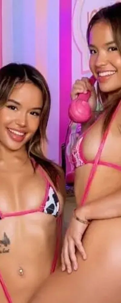 Cristina & Lory ( The Twins)