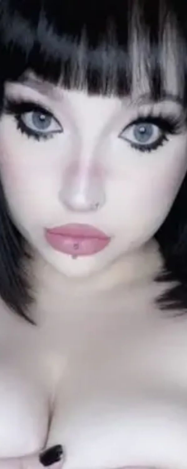 Nikkita🤍 OnlyFans photo 1