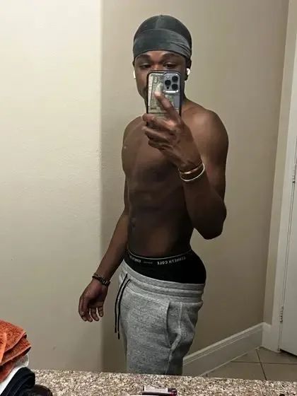 darealwholelottagaysh