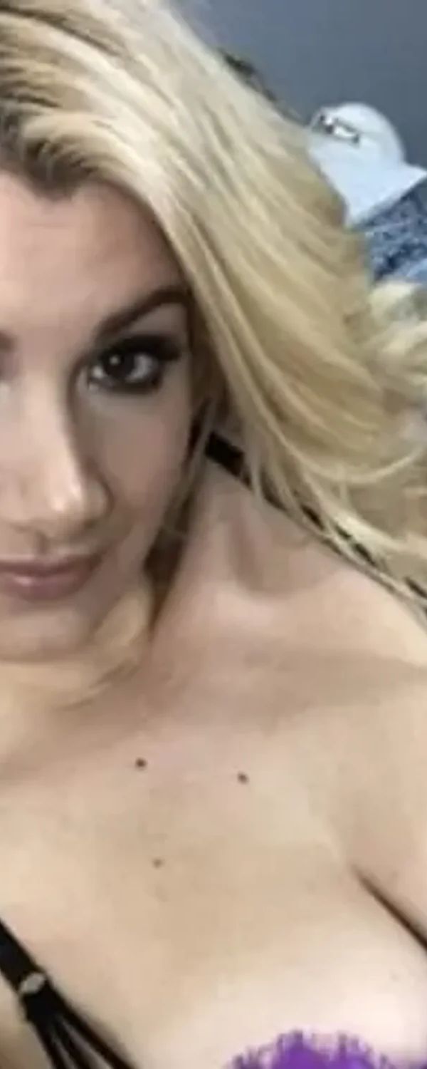 Layla Price OnlyFans photo 1