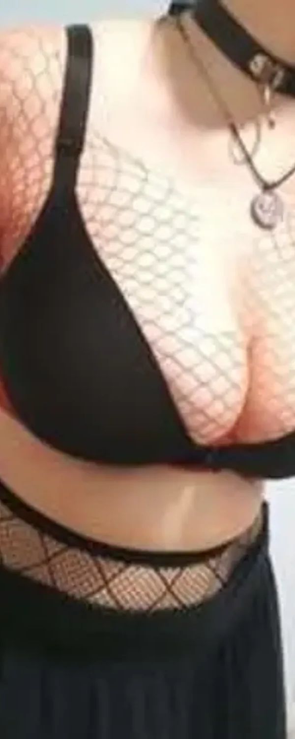 Miss Pandora Greaves OnlyFans photo 1