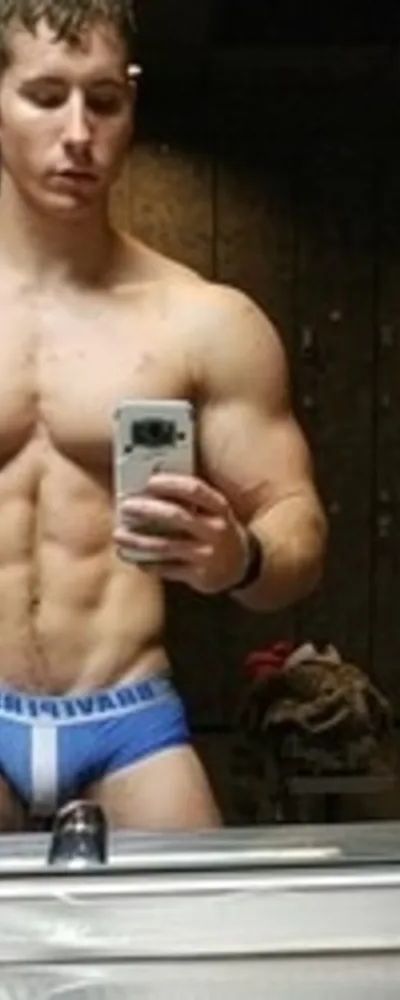 Hotmuscles6t9