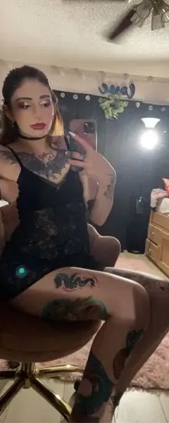 dollfacedesy