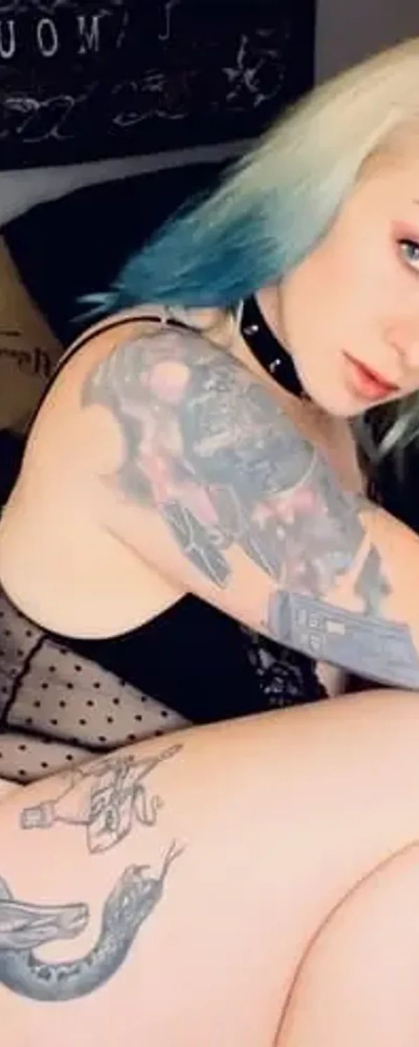 Claire Lavey OnlyFans photo 1