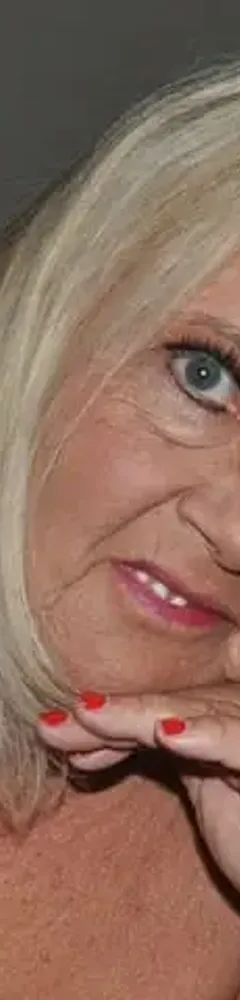 Athena Risque 🔥🔥 Gilf! 10k Pics-300 Vids