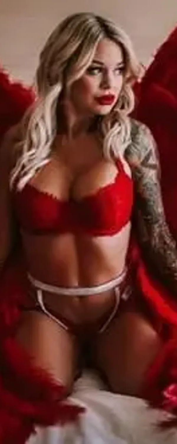 Kristi Leigh OnlyFans photo 1