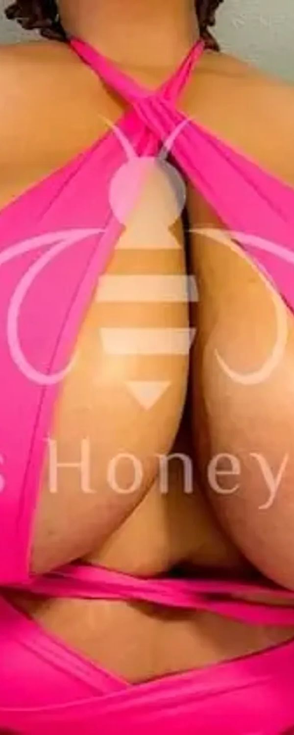 Miss Honey Mia ๐ฏ OnlyFans photo 1