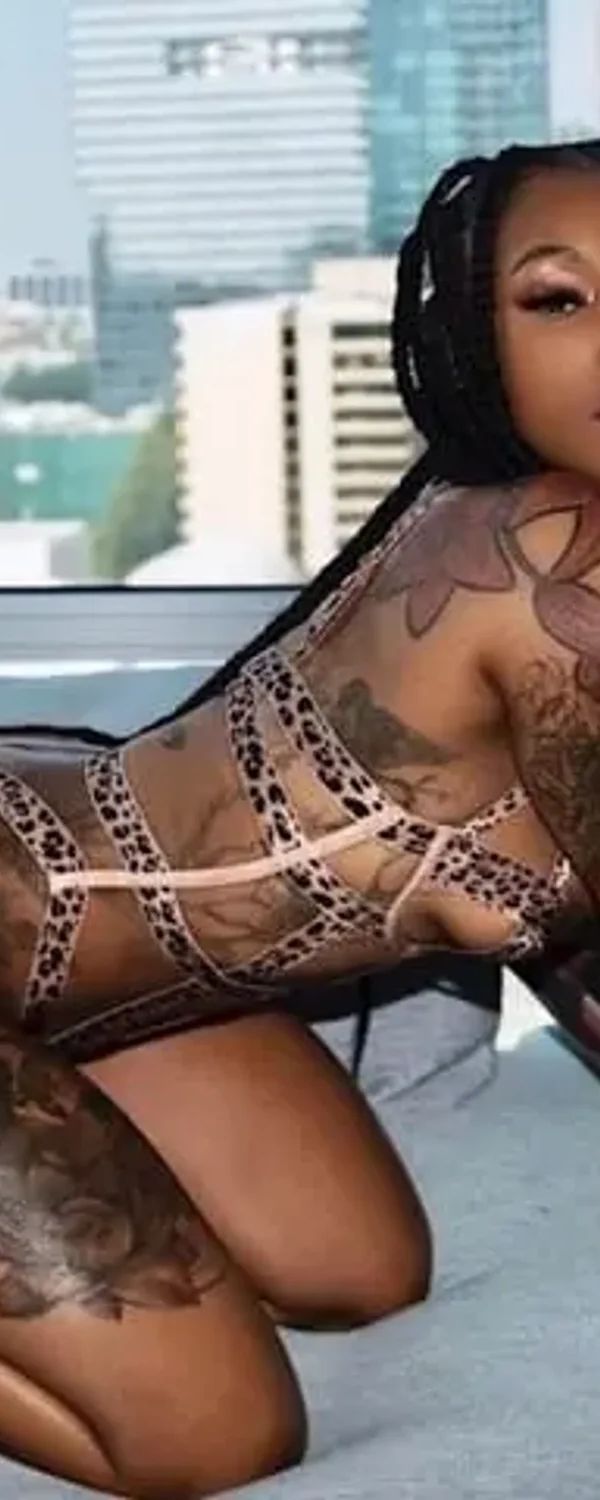 Officialmizztwerksum OnlyFans photo 1