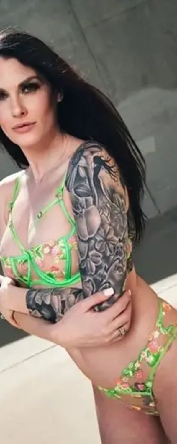 Aria Khaide OnlyFans photo 1