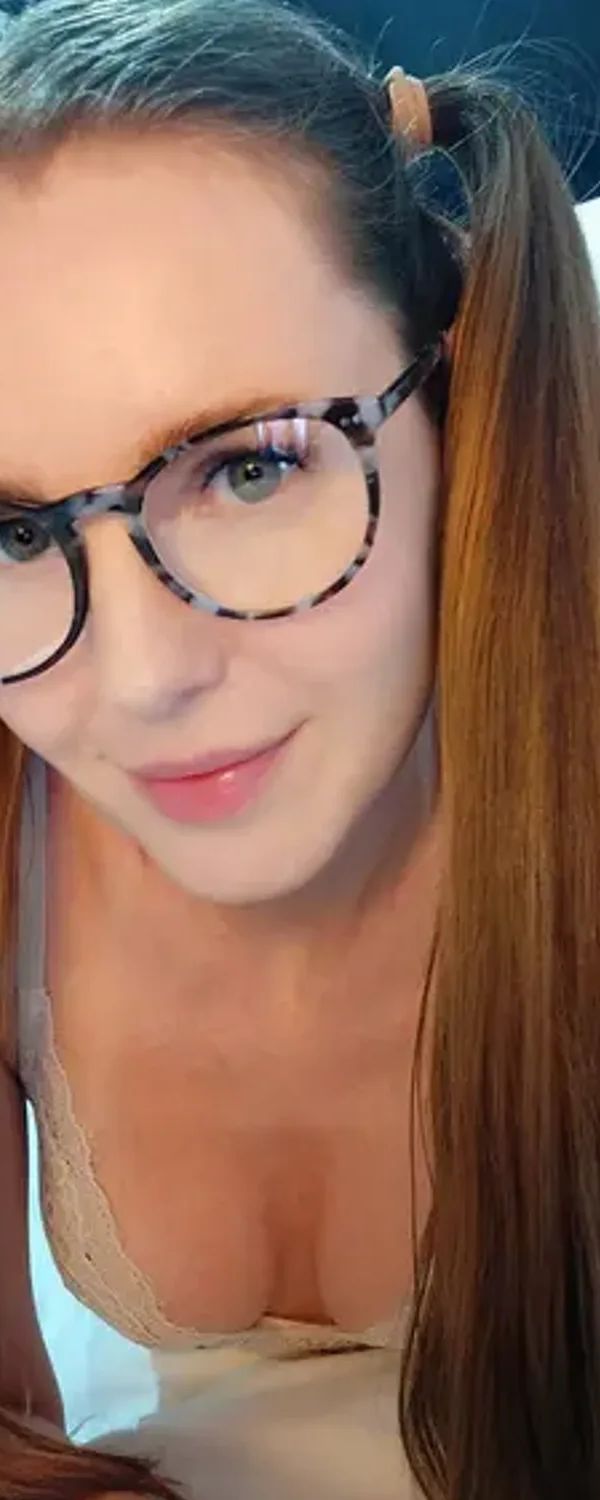 🎀elena Ross🎀 OnlyFans photo 1